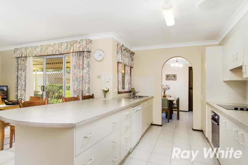 18 Bishopsgate Avenue, CASTLE HILL, NSW 2154
