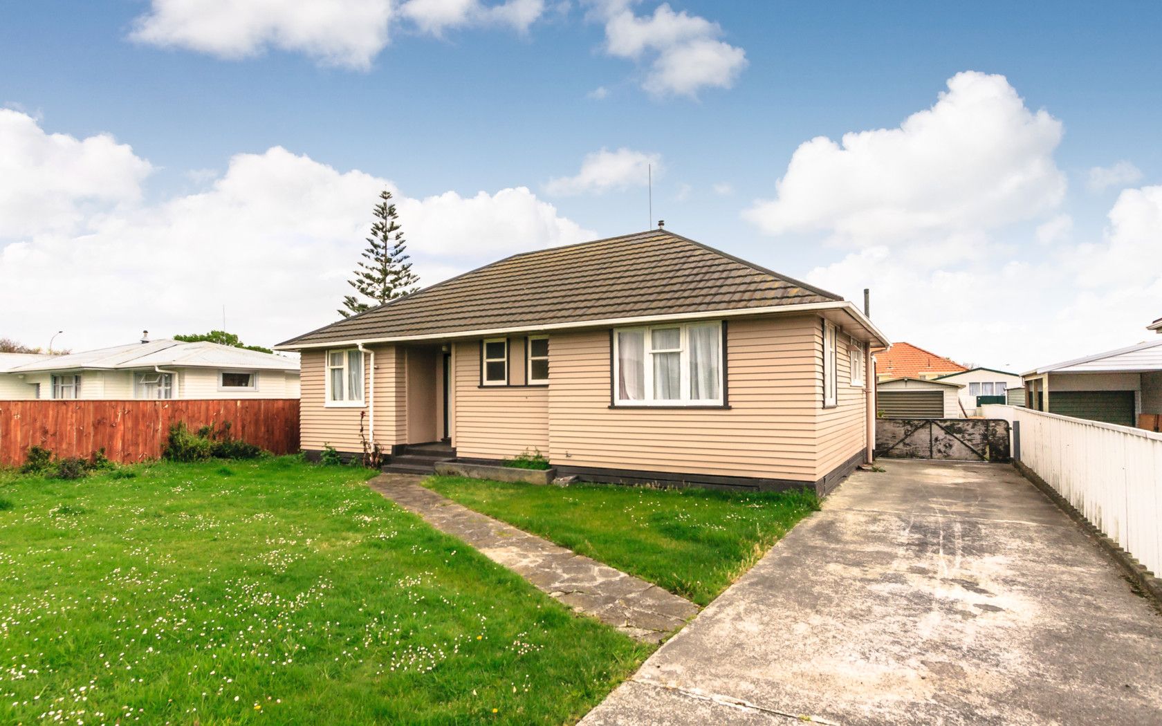 3 Bristol Crescent, ROSLYN, Palmerston North City