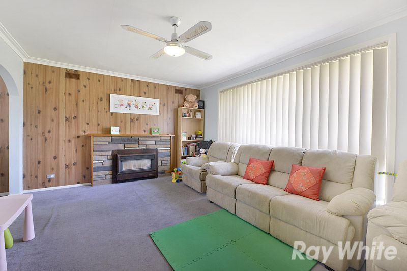 17 Narong Crescent, KNOXFIELD, VIC 3180