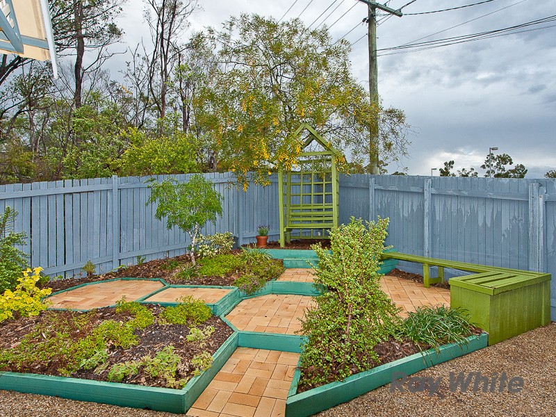 20 Henderson Road, EVERTON HILLS, QLD 4053