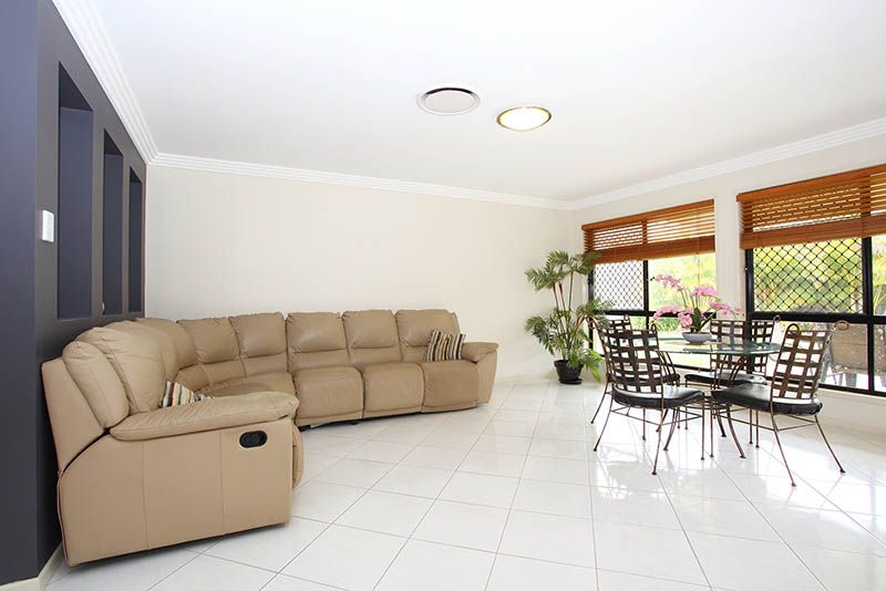 16 Toorwood Street, HEATHWOOD, QLD 4110