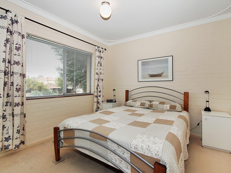 10/133 Albert Street, OSBORNE PARK, WA 6017