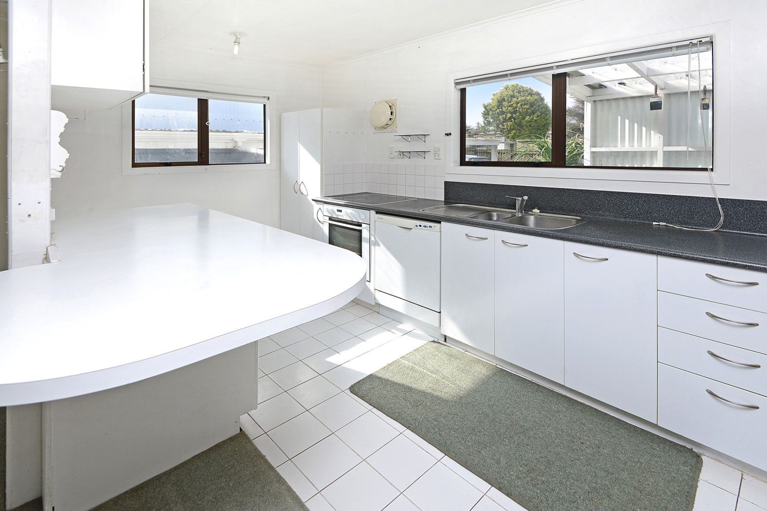 128 Coronation Road, PAPATOETOE, Manukau City