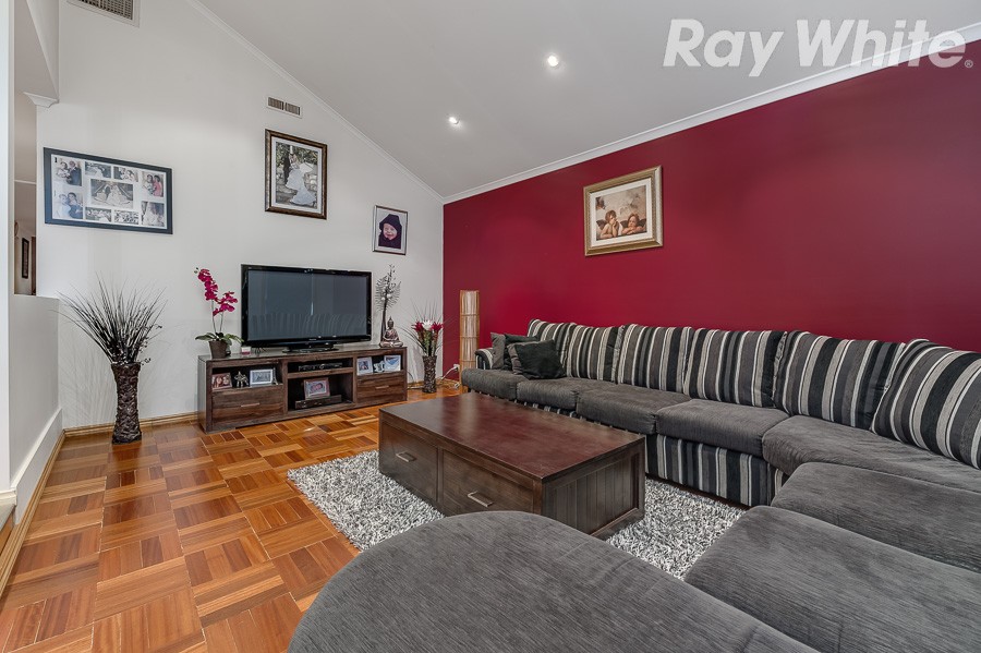 11 Star Grove, BUNDOORA, VIC 3083