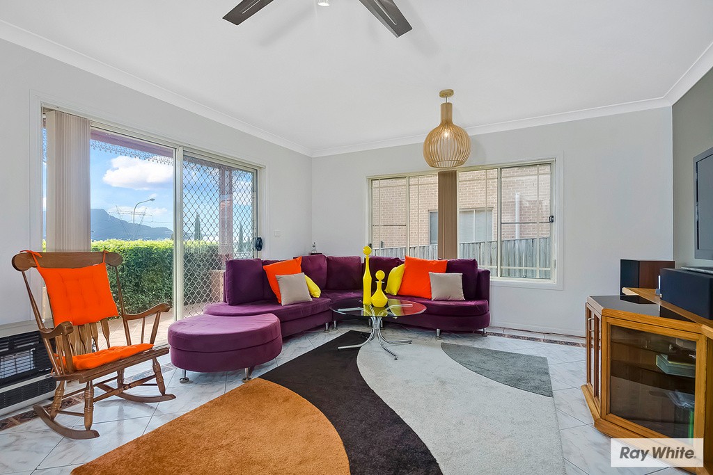 16 Mundoonen Crescent, HORSLEY, NSW 2530