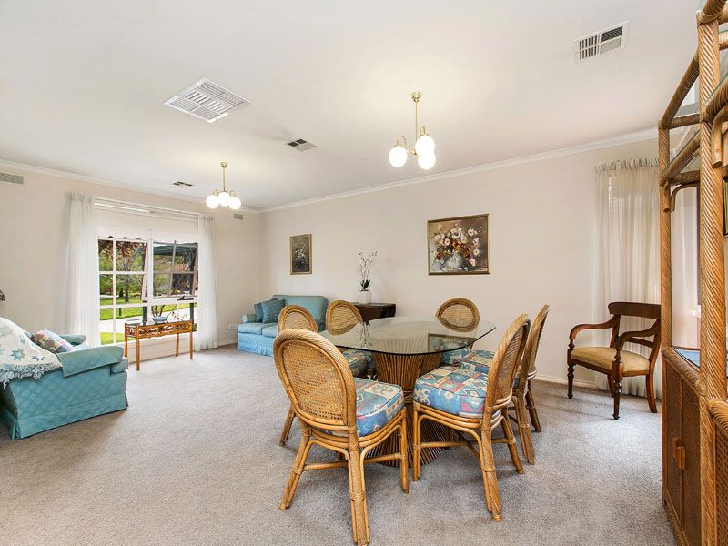 6 Oploo Court, DINGLEY VILLAGE, VIC 3172