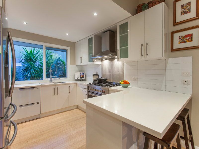 12 Valerie Court, SEAFORD, VIC 3198