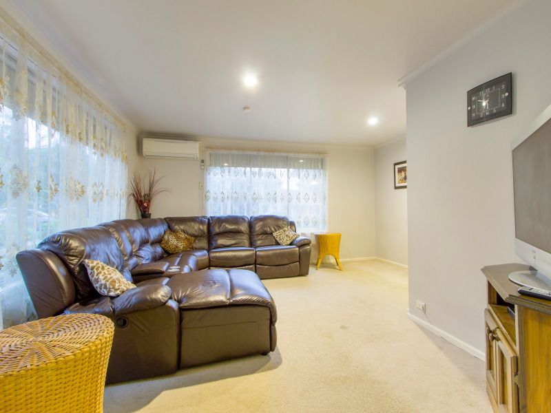 2 Boree Court, FRANKSTON, VIC 3199