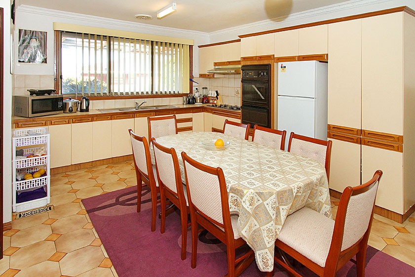 5 Warra Court, THOMASTOWN, VIC 3074