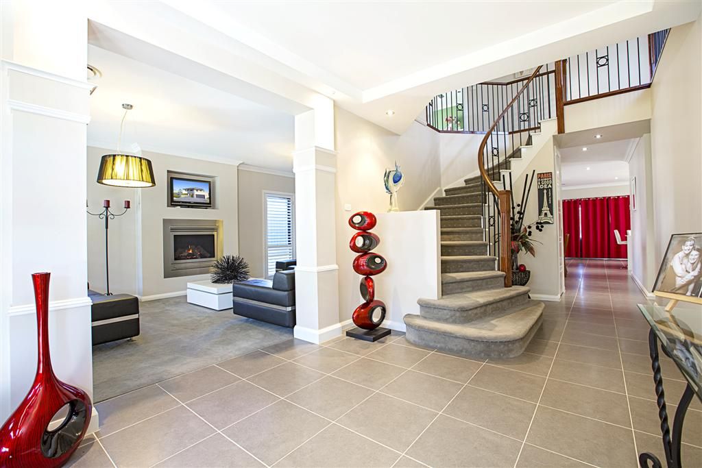 6 Harold Bentleys Way, GLENMORE PARK, NSW 2745