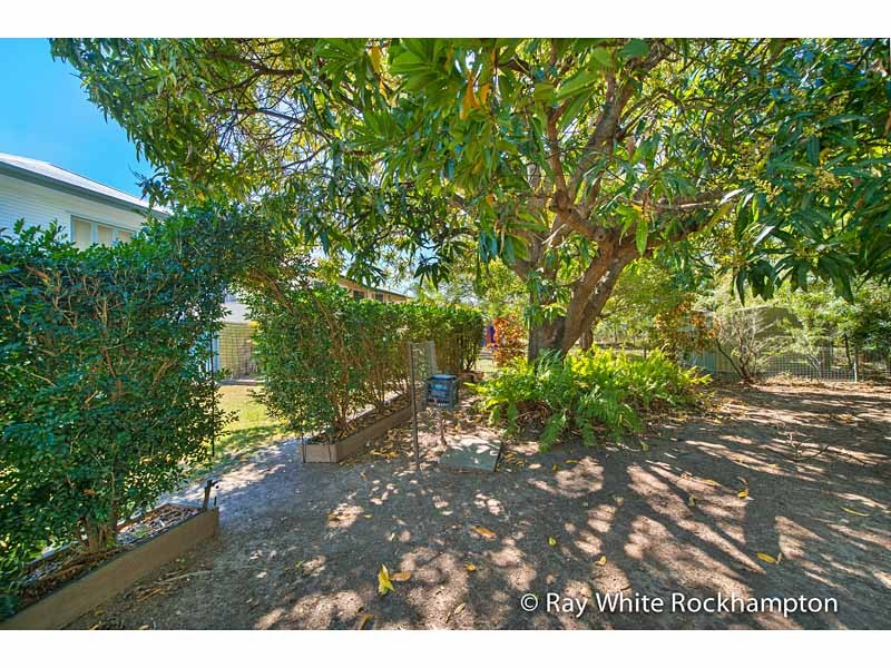 300 Dean Street, Berserker, QLD 4701