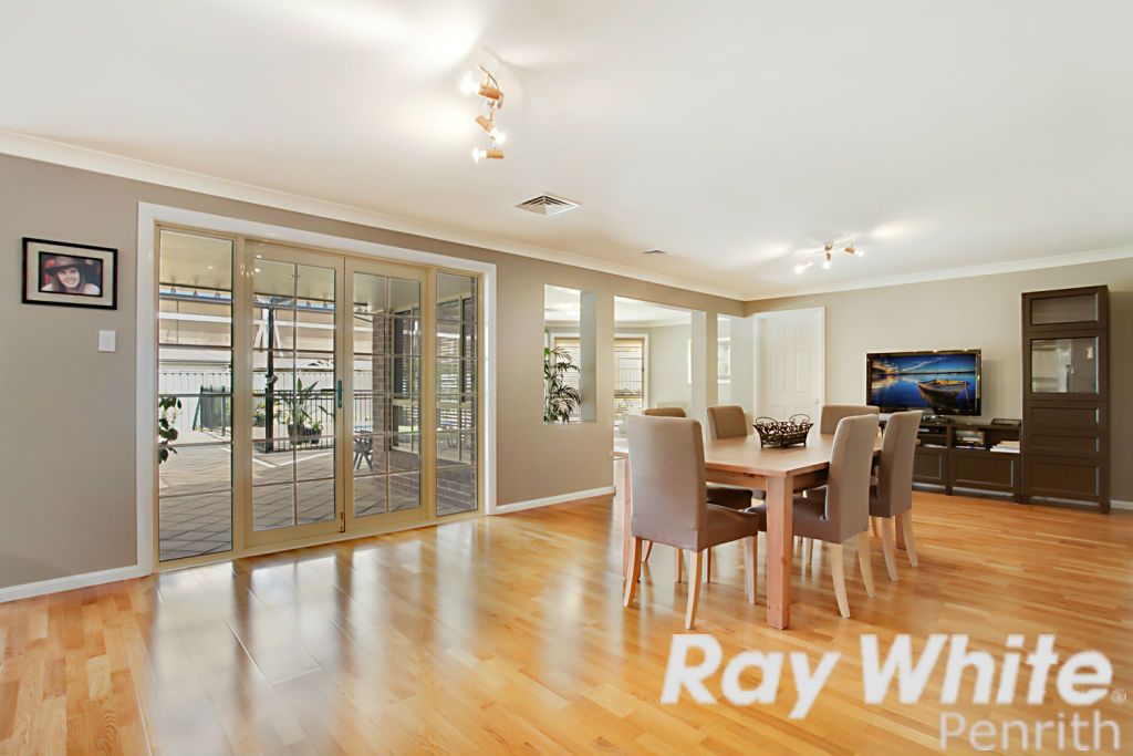13 Roseville Terrace, GLENMORE PARK, NSW 2745