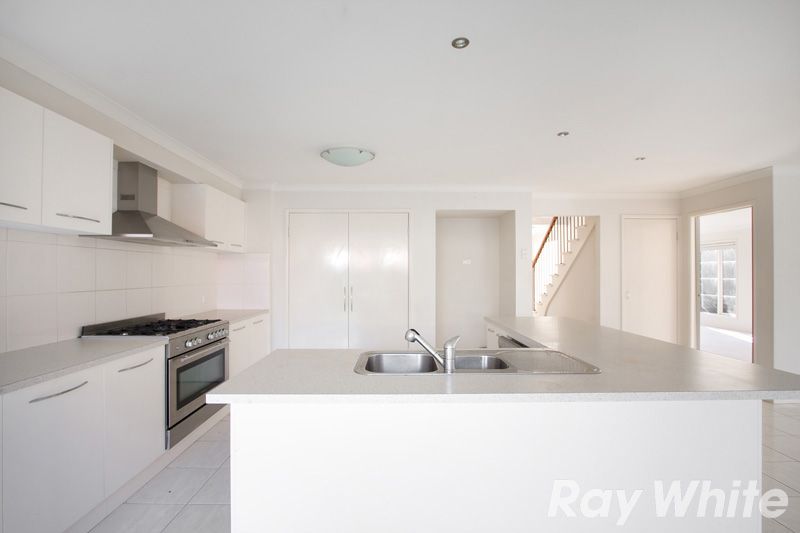 1 The Parkway, PAKENHAM, VIC 3810