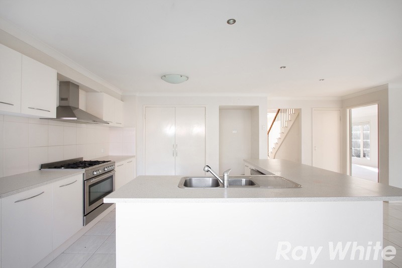 1 The Parkway, PAKENHAM, VIC 3810