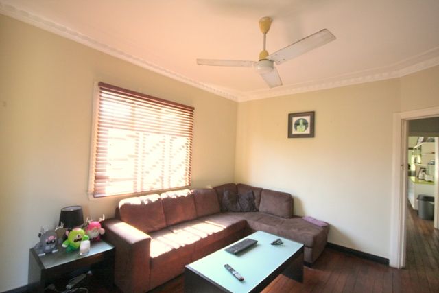 9 Riding Road, HAWTHORNE, QLD 4171