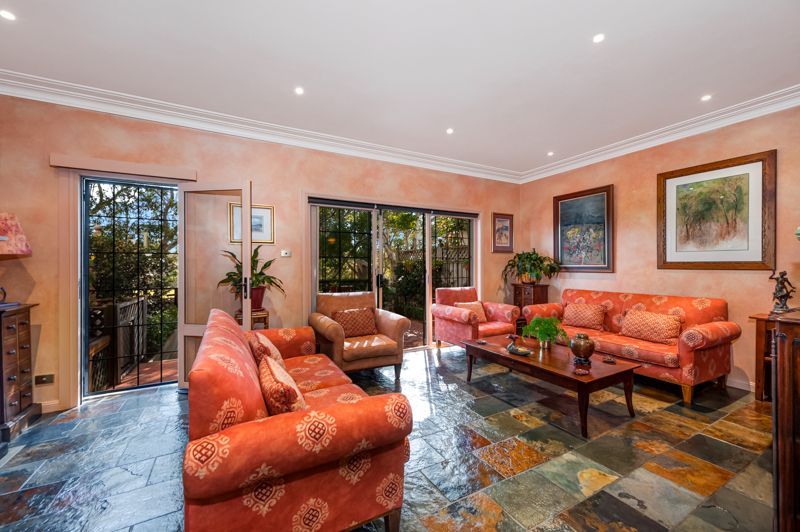 43 Mortimer Lewis Drive, HUNTLEYS COVE NSW 2111