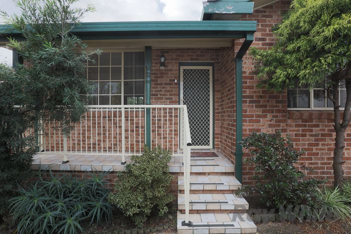 2/297 Brunker Road, ADAMSTOWN, NSW 2289