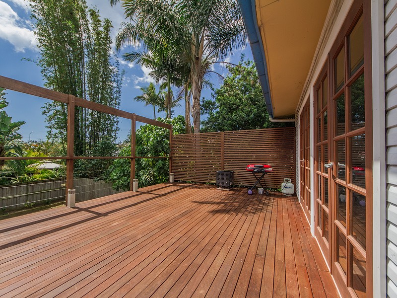 3 Saltash Street, LABRADOR, QLD 4215