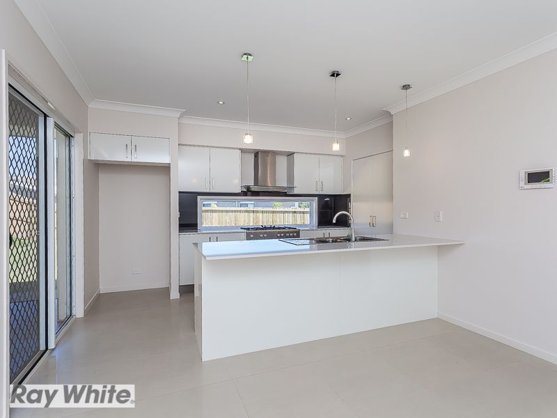 25 Manhattan Crescent, NORTH LAKES, QLD 4509