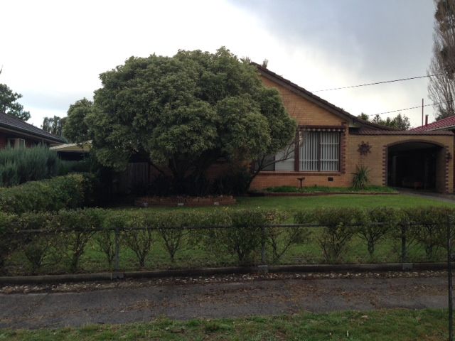 8 Alpina Street, FRANKSTON NORTH, VIC 3200