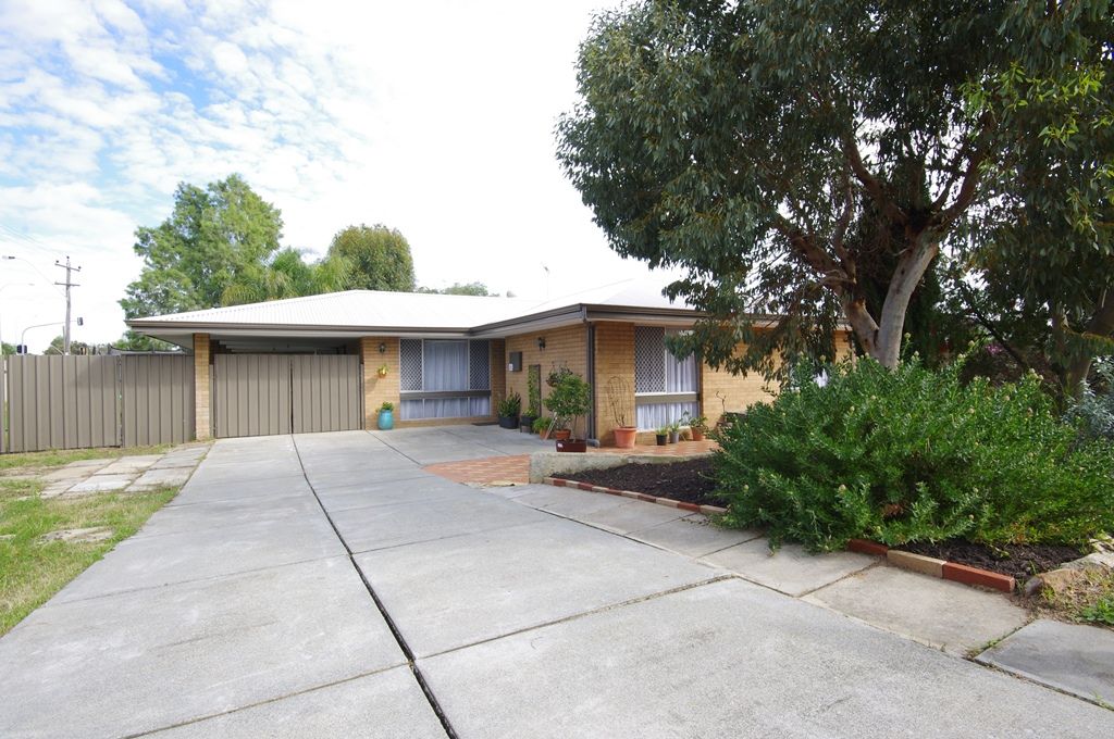 23 Meredith Way, KOONDOOLA, WA 6064