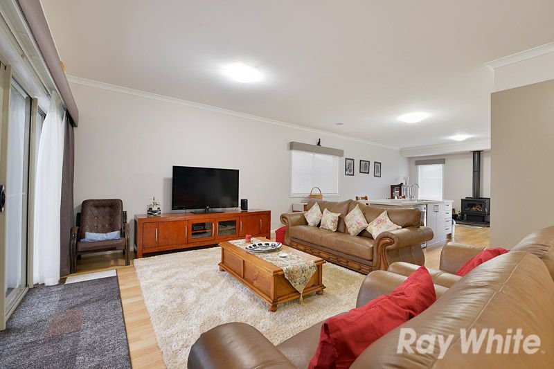 48 Tulip Crescent, BORONIA VIC 3155