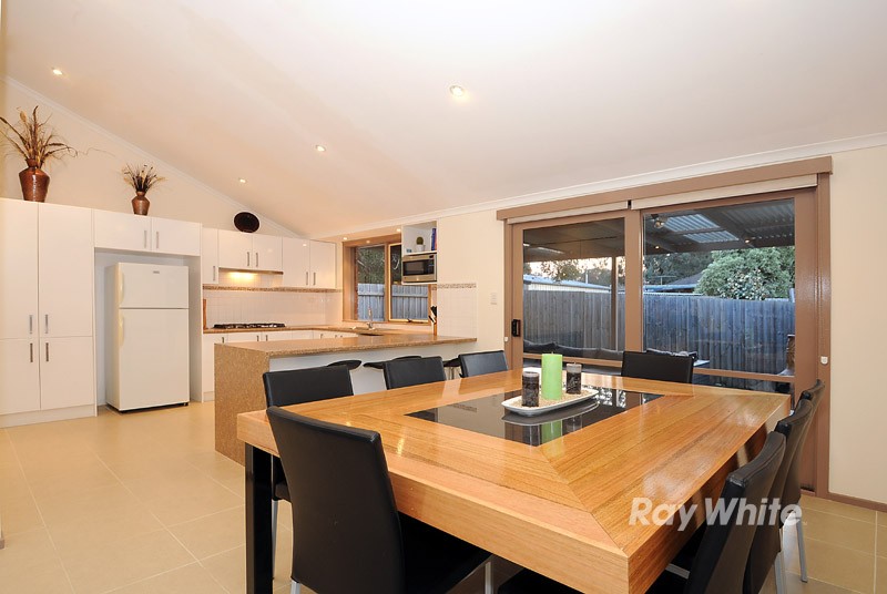 39 Watersedge Close, KNOXFIELD, VIC 3180