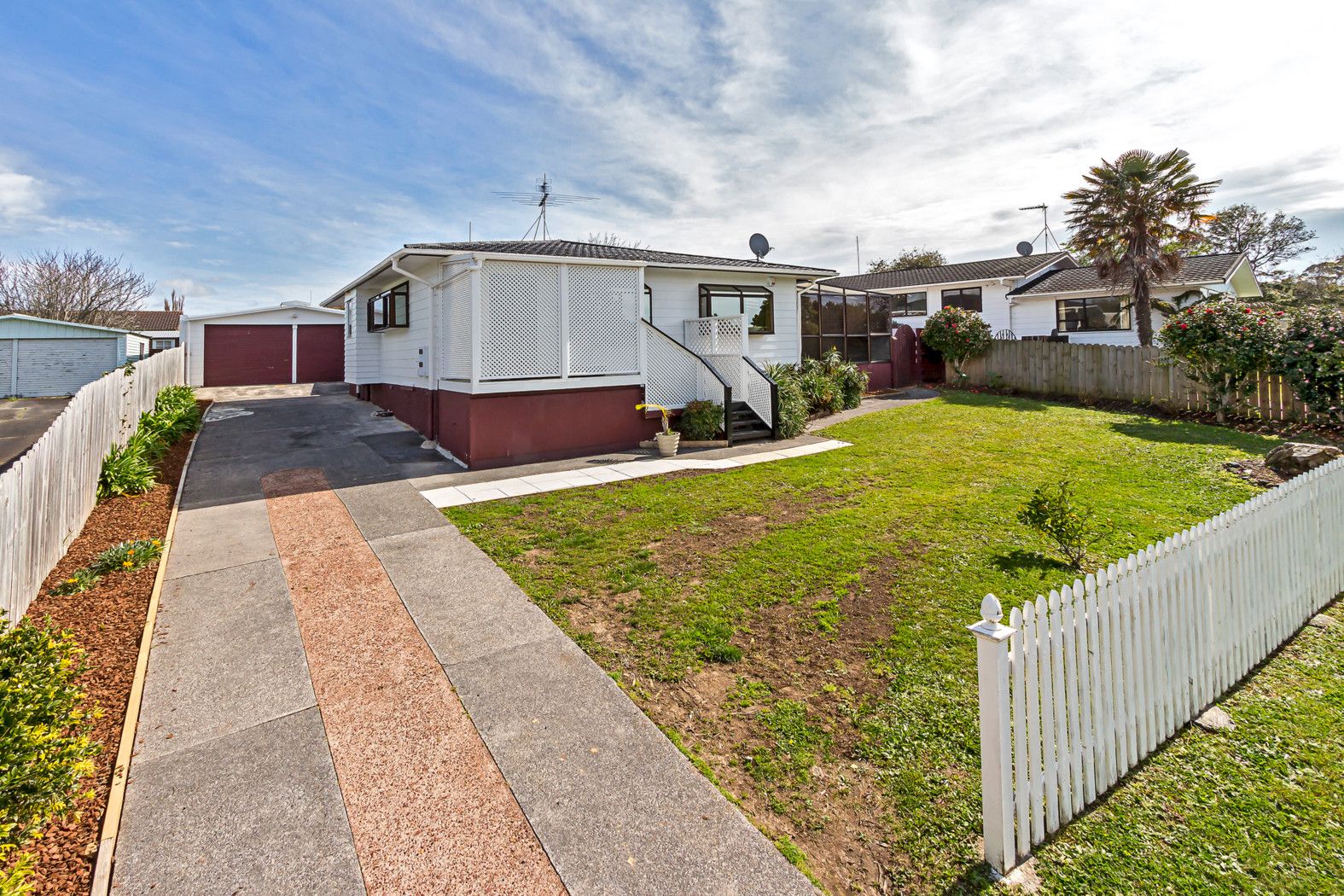 25 Blanche Way, HALF MOON BAY, Manukau City
