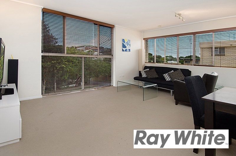 37 Reeve Street, CLAYFIELD QLD 4011