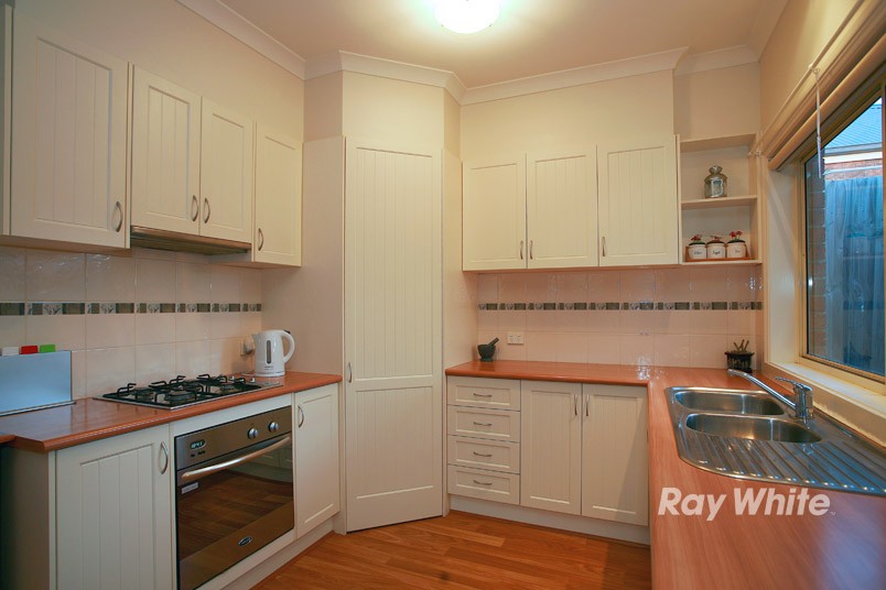 15 Gracehill Mews, CRANBOURNE, VIC 3977