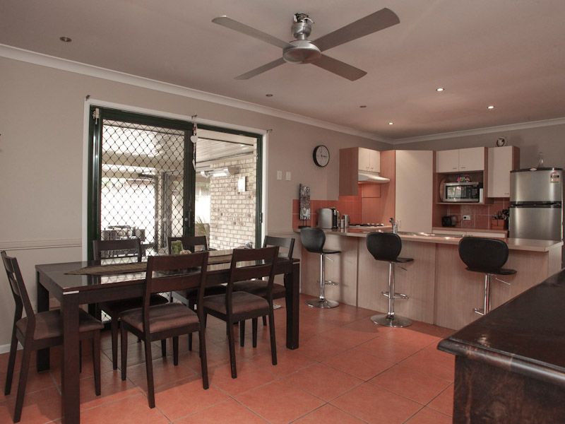 94 Dewar Drive, LOGANHOLME, QLD 4129
