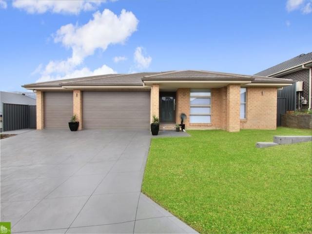 15 Siltstone Avenue, HORSLEY, NSW 2530