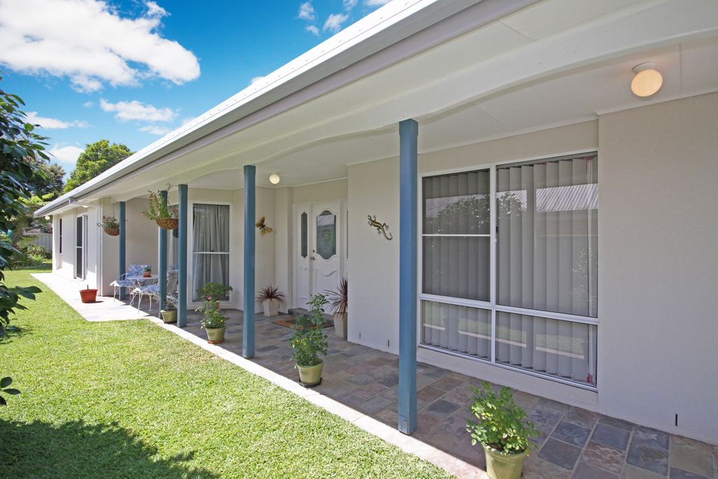 17 Zanthus Drive, Broulee, NSW 2537