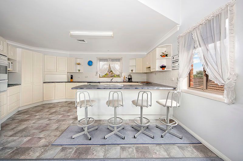 11 Turpentine Close, Alfords Point, NSW 2234