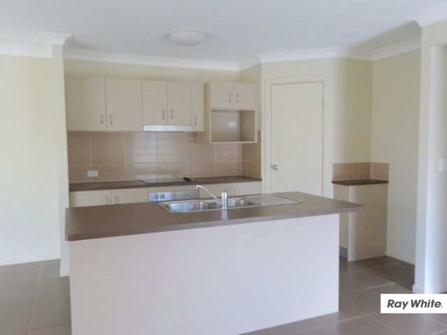 1/8 Arakoon Court, ROTHWELL, QLD 4022