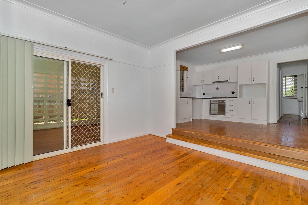 12 Shiel Street, East Toowoomba, QLD 4350