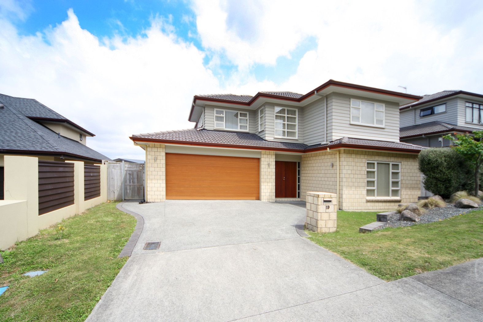 19 Oak Bark Drive, Albany, North Shore City