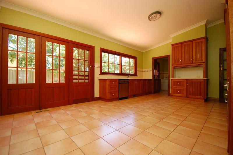 27 Binya Street, Griffith, NSW 2680