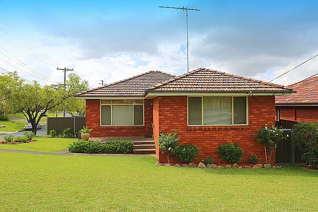 78 Denman Road, Georges Hall NSW 2198