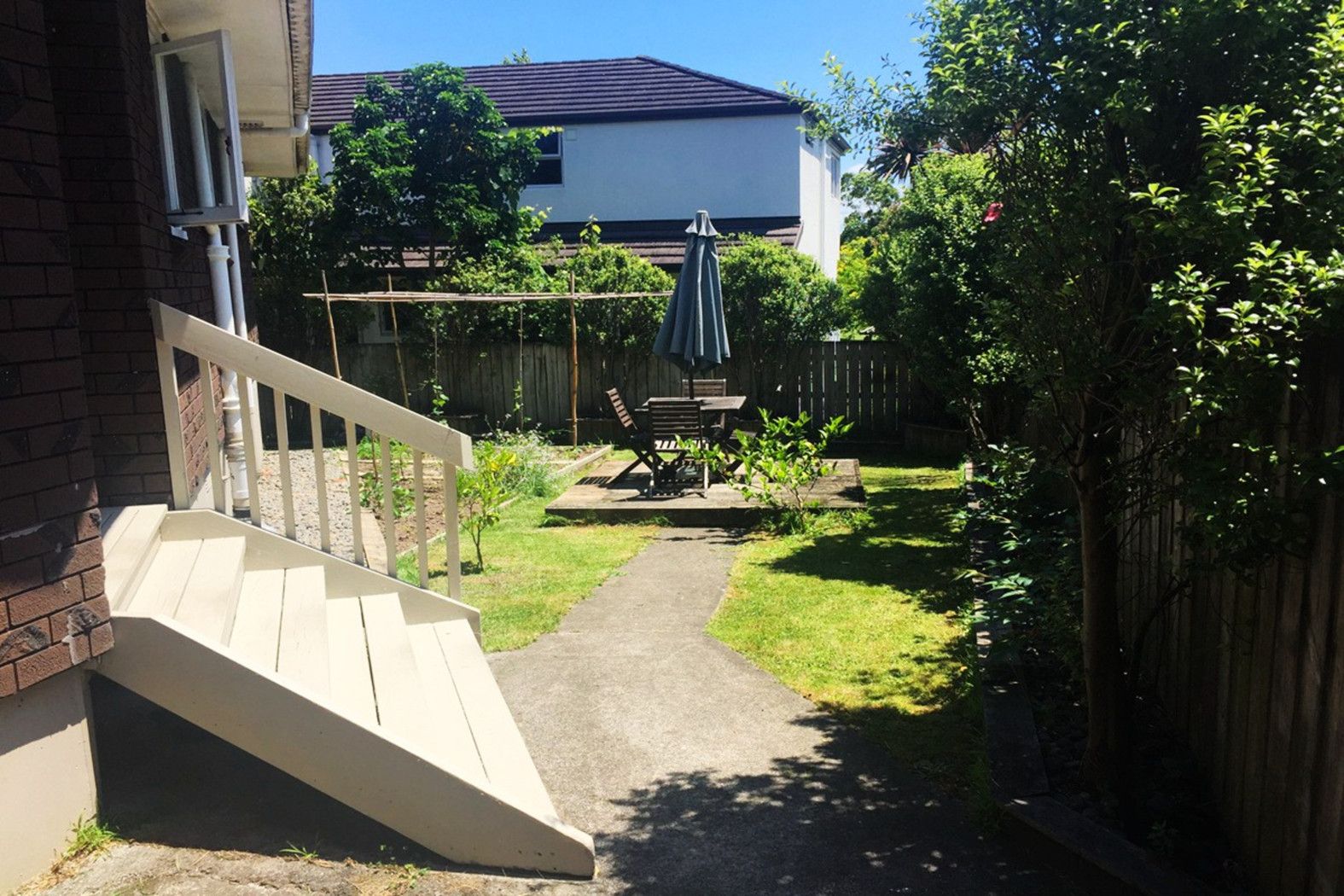 33 Arrow Road, Forrest Hill, North Shore City