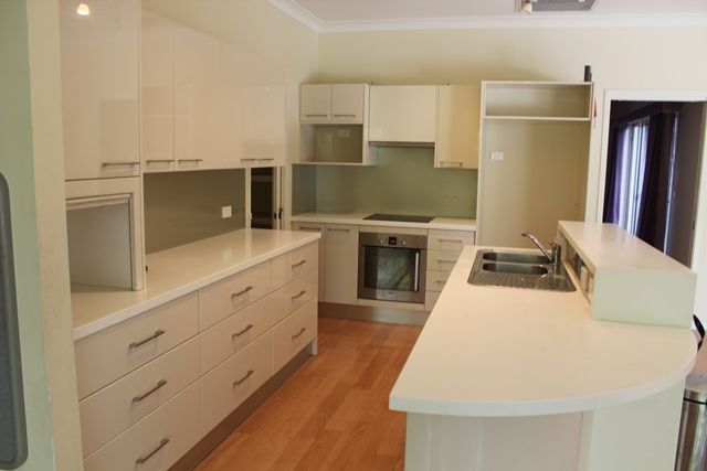 27 Ruswell Avenue, Warners Bay, NSW 2282