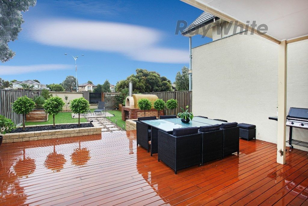 1 Greg Norman Drive, Point Cook VIC 3030
