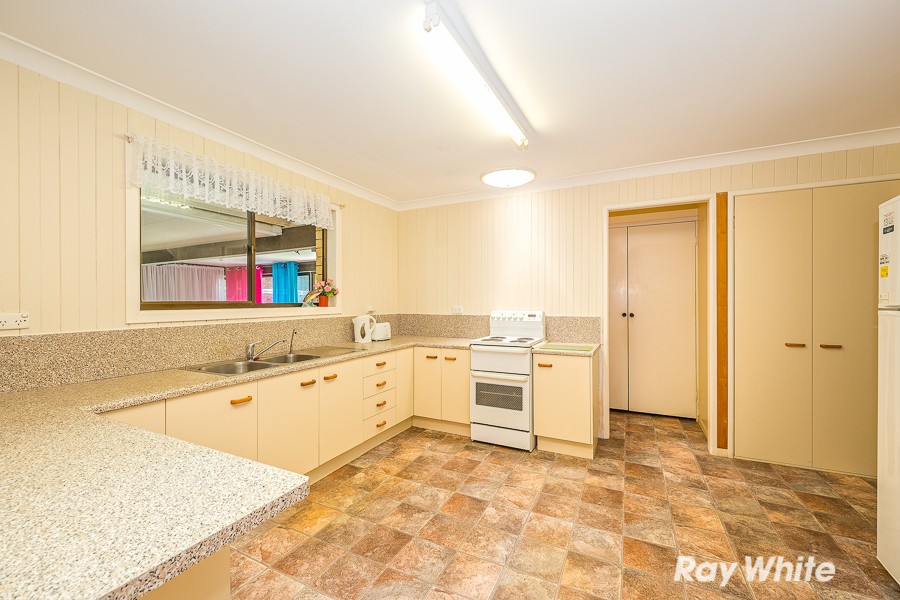 8 Paradise Parade, Bongaree, QLD 4507