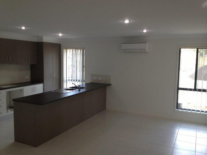 22 Hallvard Crescent, Augustine Heights, QLD 4300