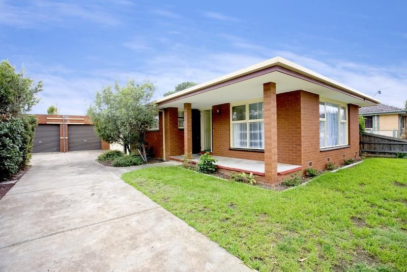 33 Talpa Crescent, Corio, VIC 3214