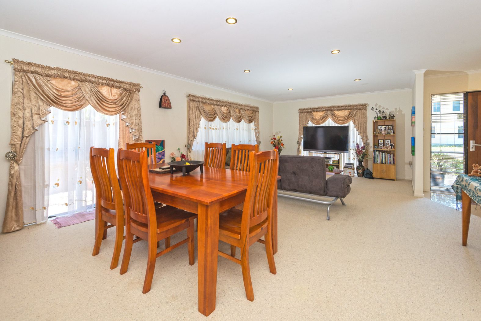 7 Bezar Place, Flat Bush, Manukau City