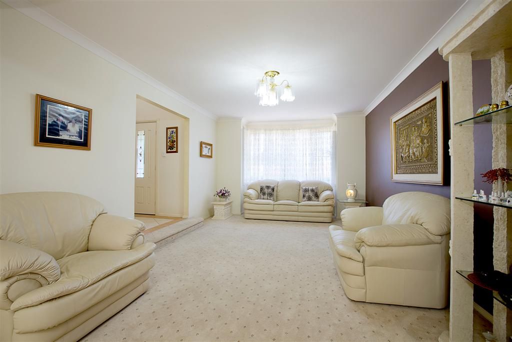40 Kenneth Slessor Drive, Glenmore Park, NSW 2745