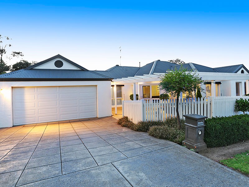 11-12 Cranwell Court, Highton, VIC 3216