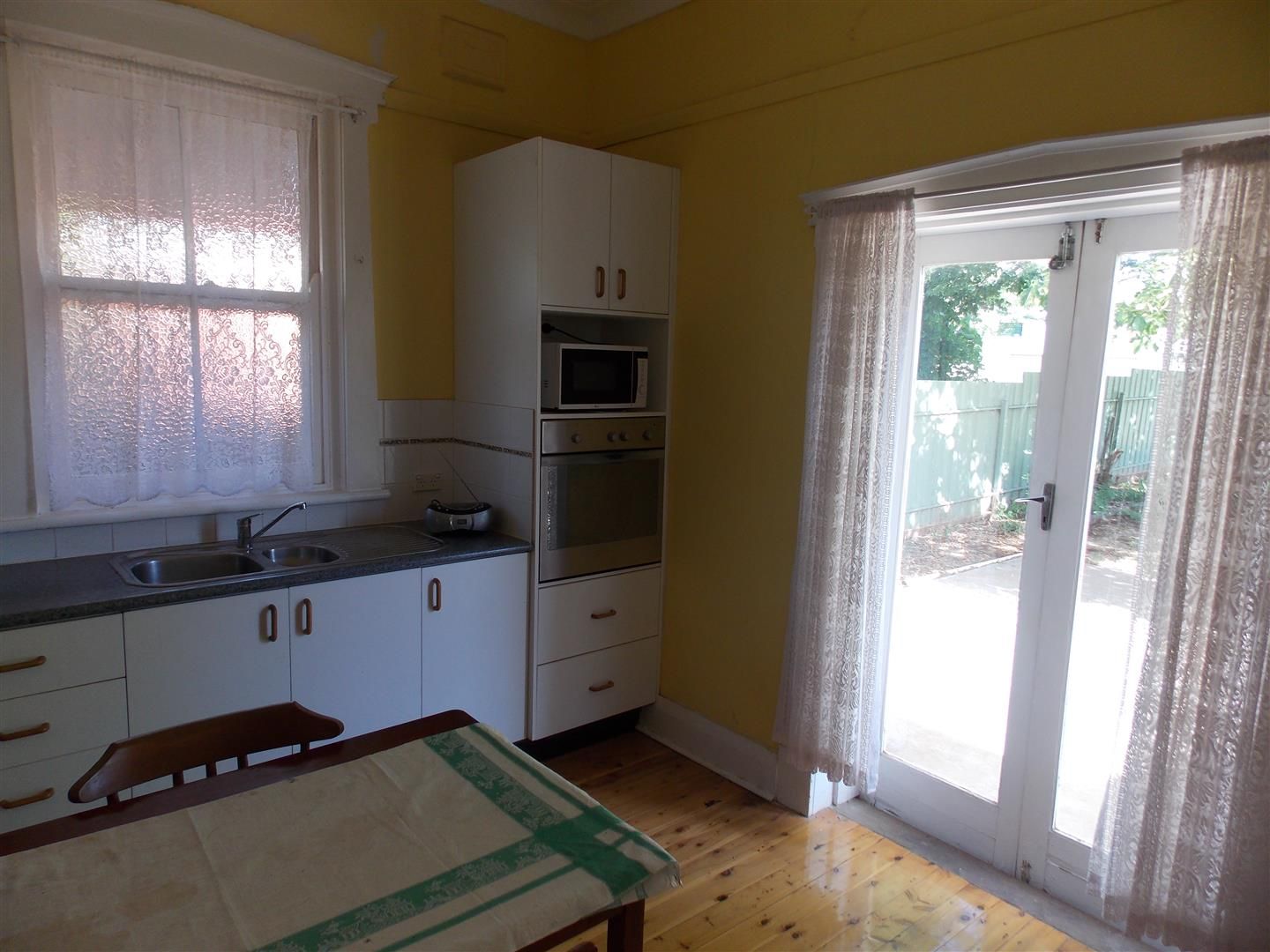 42 Victoria Street, Parkes, NSW 2870