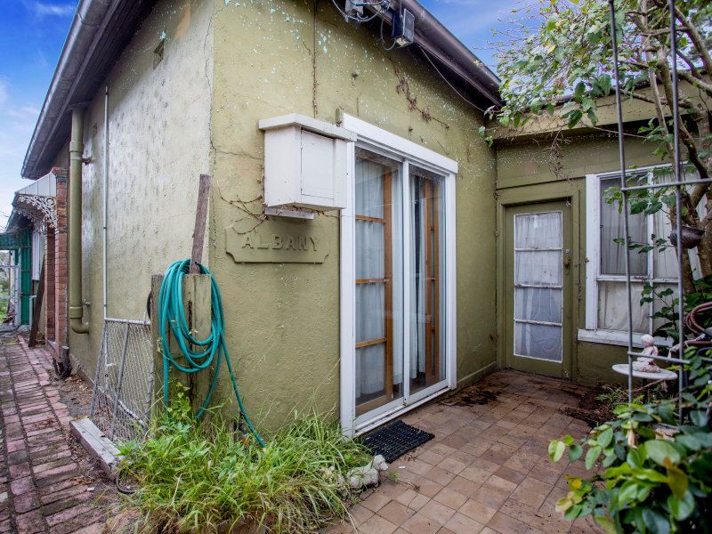 251+252 Nepean Highway, SEAFORD, VIC 3198